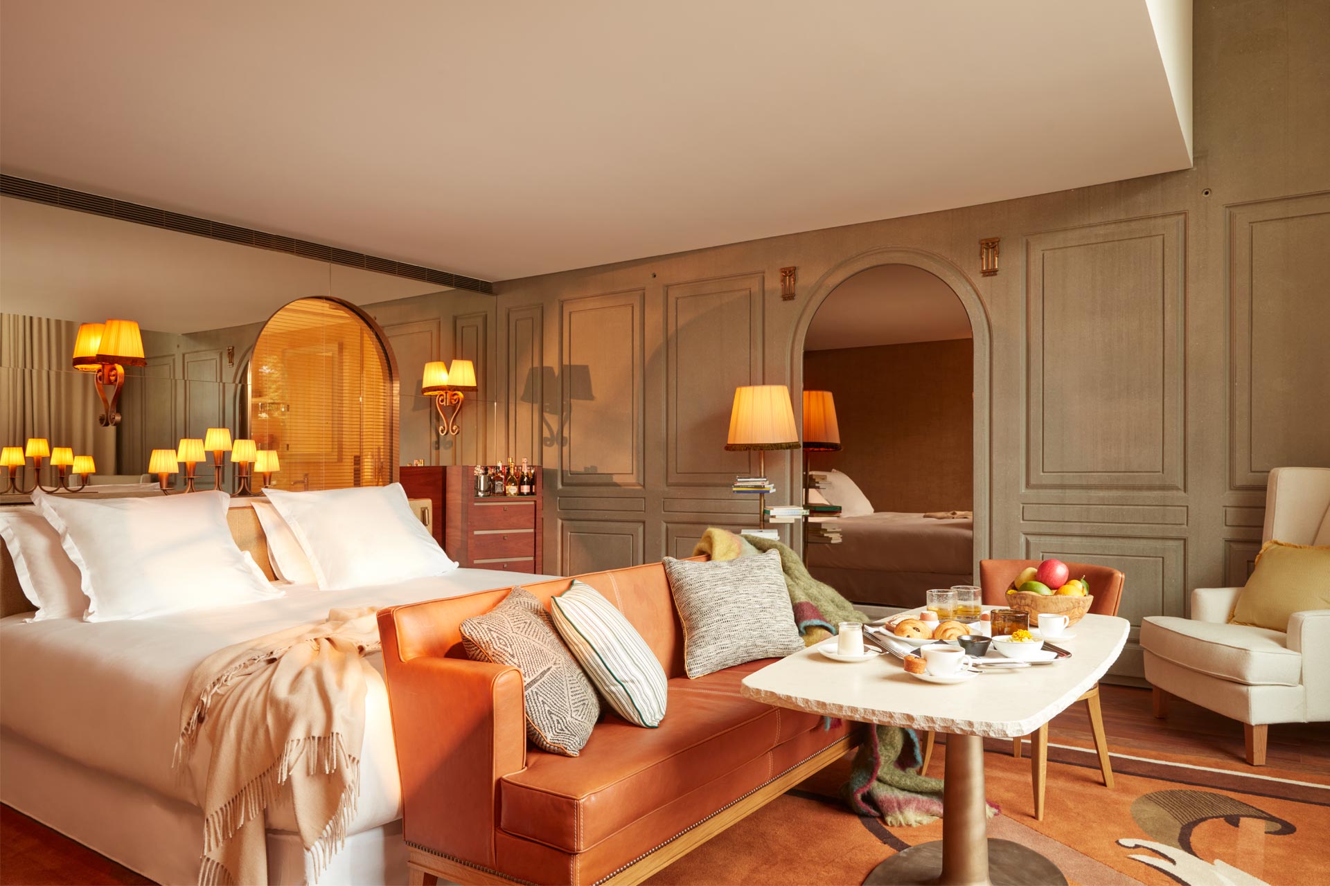 Legendary Interior Designers Philippe Starck, The Mondrian - Nolita Harbour