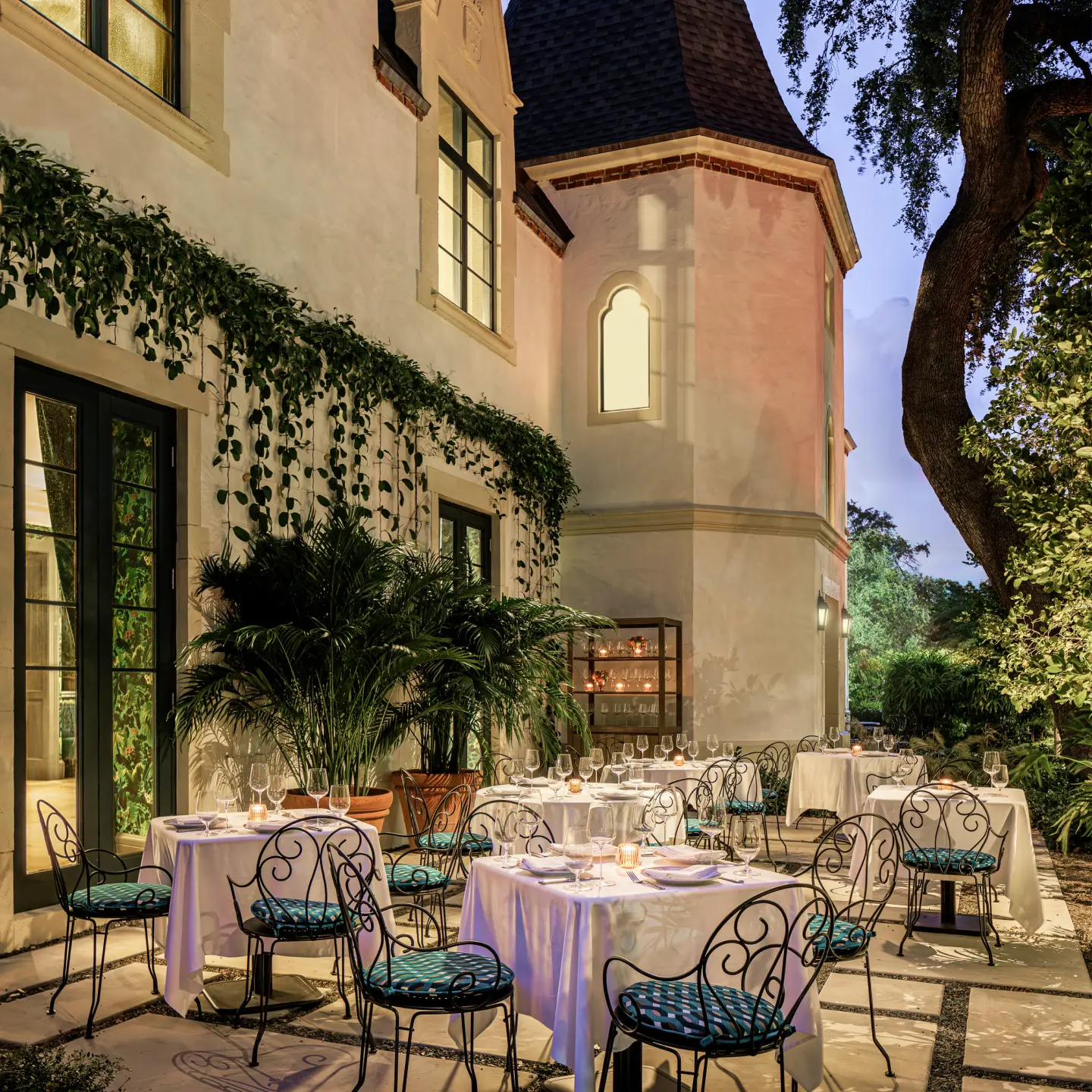 Luxury Restaurants - Nolita Harbour