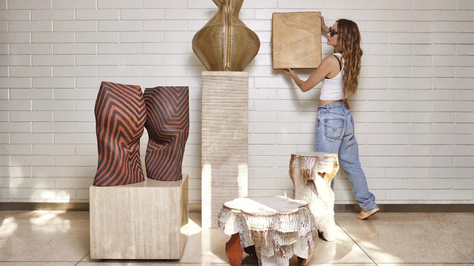 Kelly Wearstler sculptural furniture interiors featuring luxury sculptural furniture and bold contemporary forms