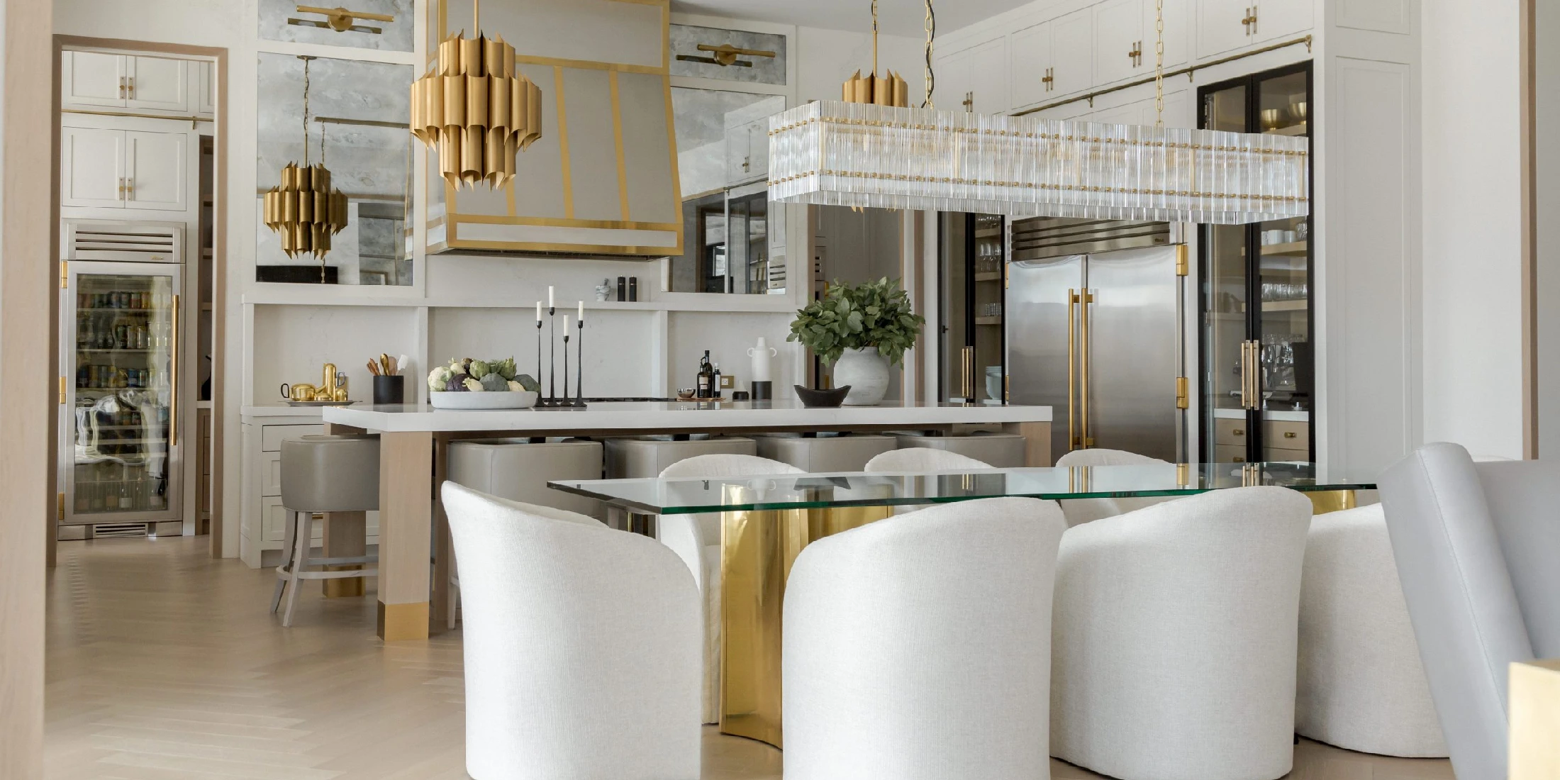 Contemporary kitchen with mixed material furniture
