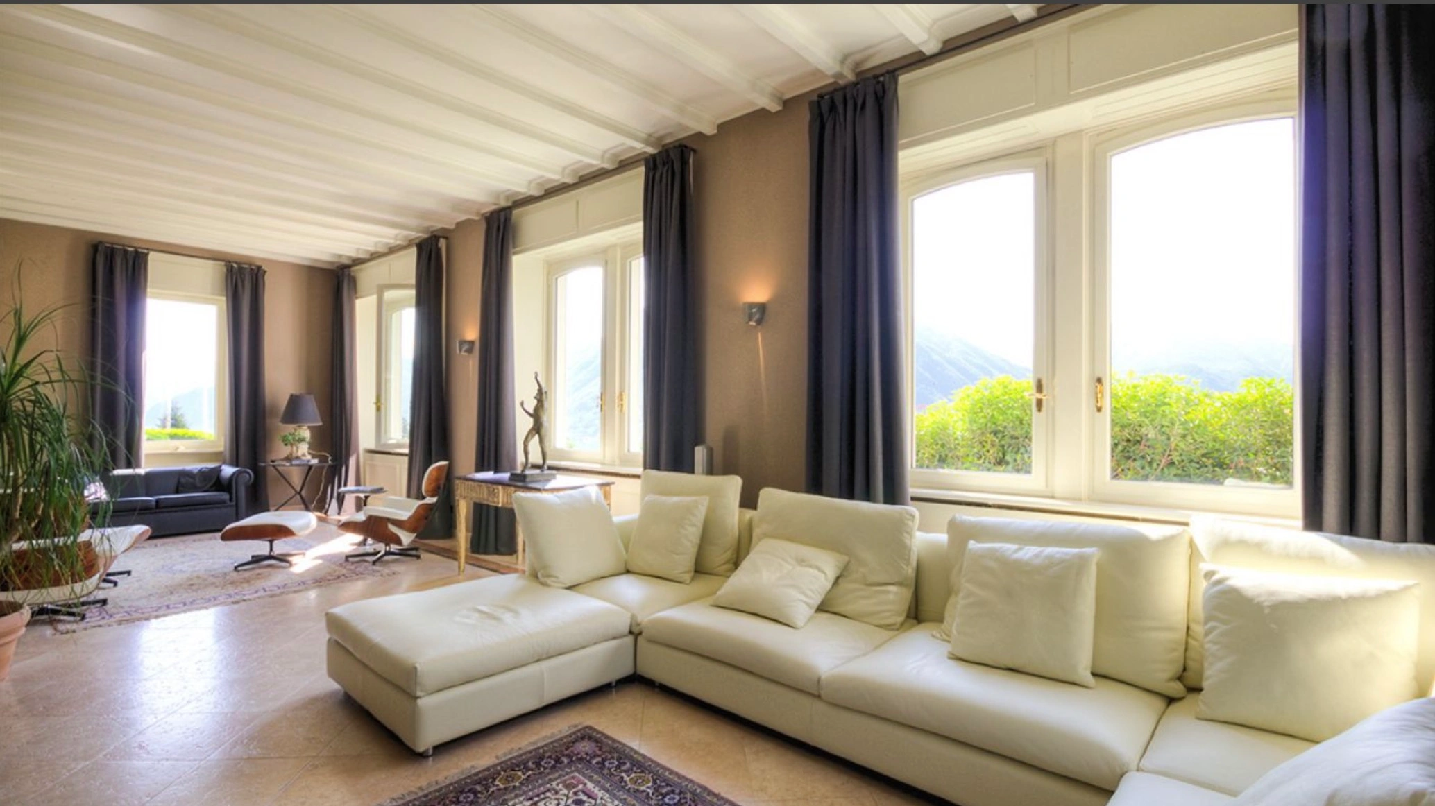 Minimalist interior design in a Lake Como luxury Villa